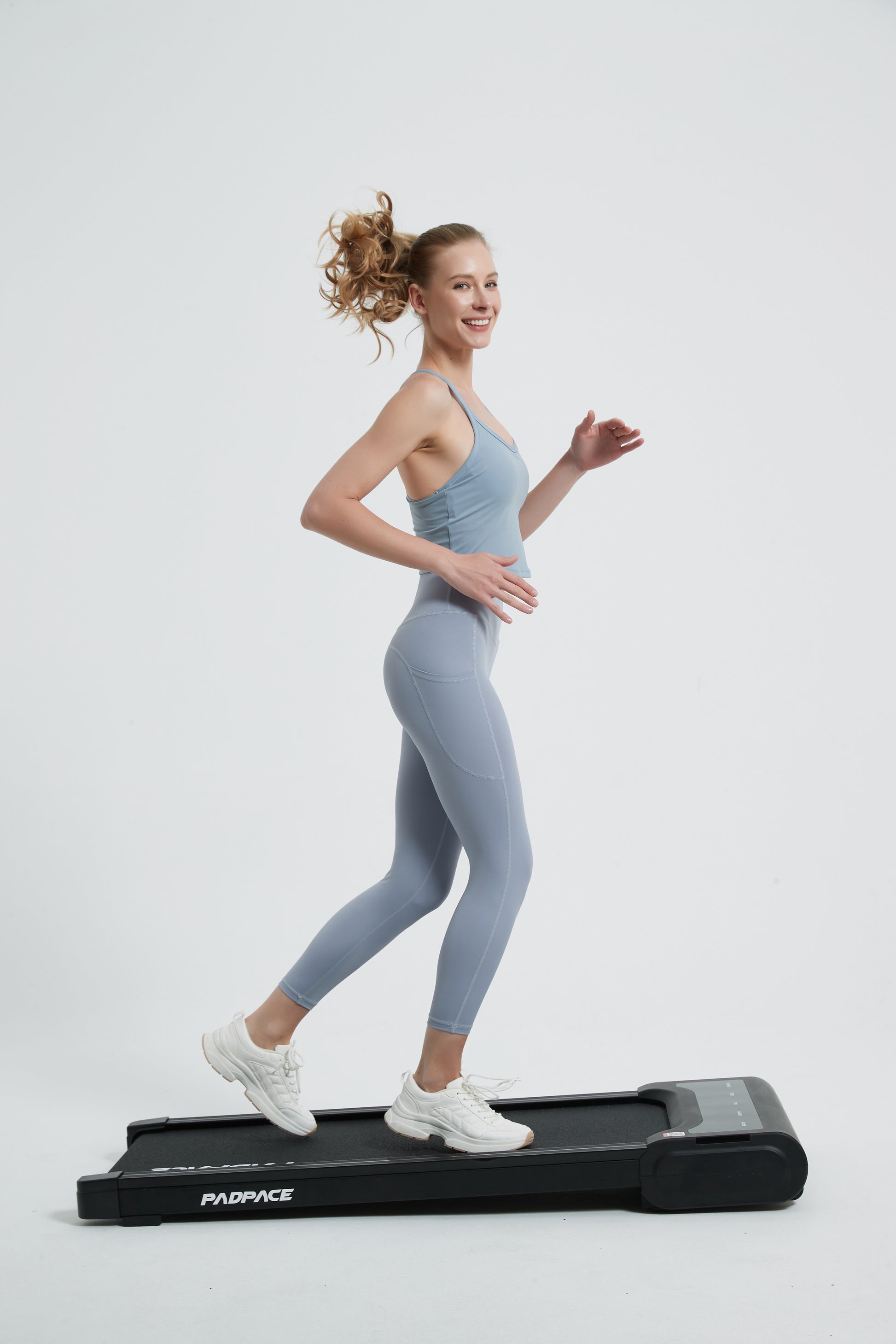 Walking pad with auto incline